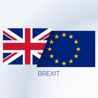 brexit-konzept-hintergrund-mit-britischen-und-eu-flaggen_1017-3489